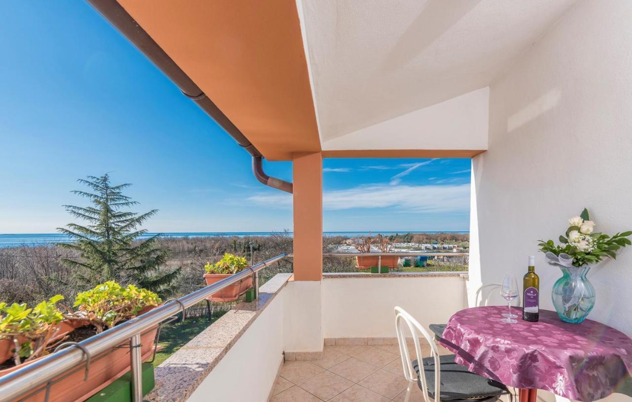 Apartments Ulika Červar-Porat Esterno foto