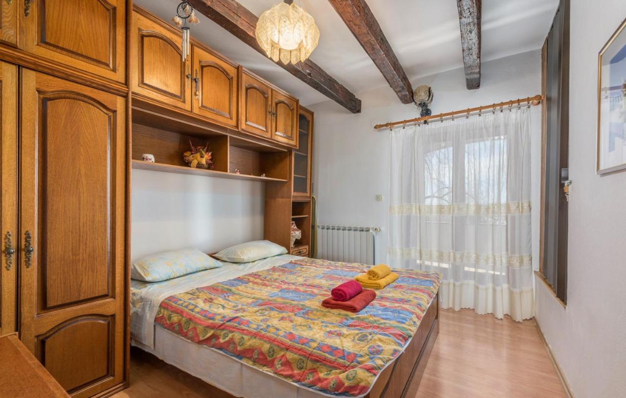 Apartments Ulika Červar-Porat Esterno foto