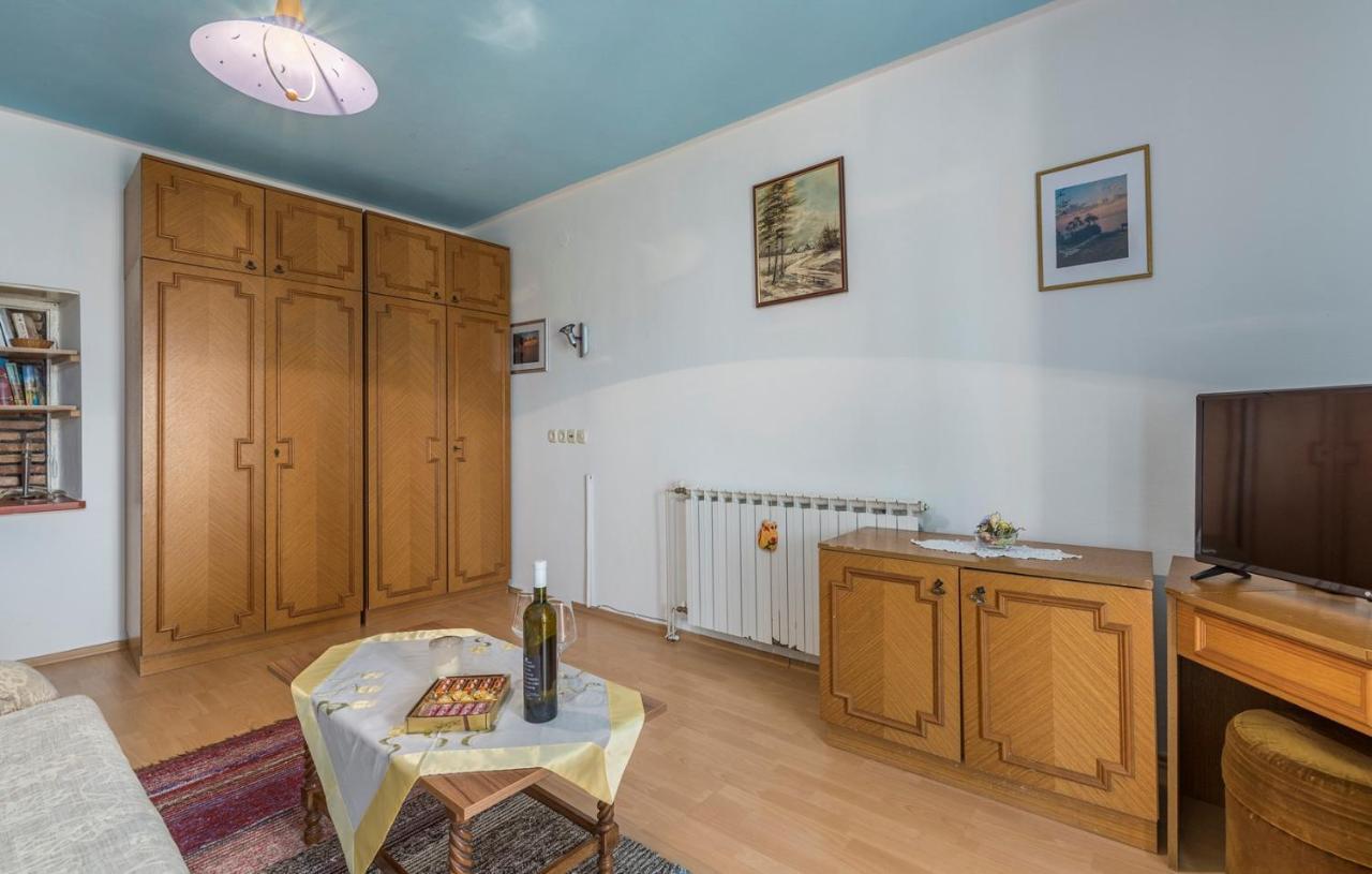 Apartments Ulika Červar-Porat Esterno foto